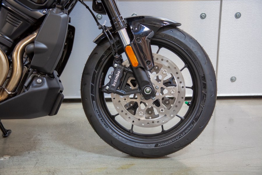 2025 Harley-Davidson® Pan America® 1250 ST