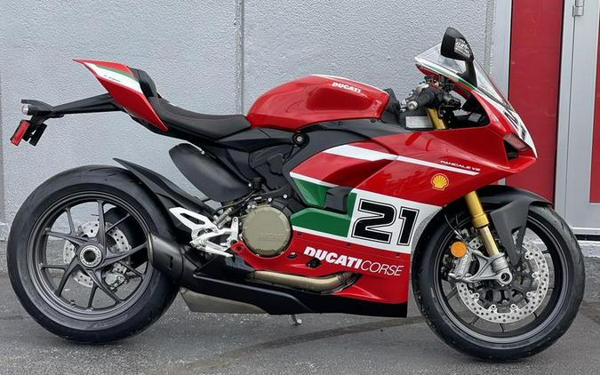 2024 Ducati Panigale V2 Bayliss 1st Championship Livery