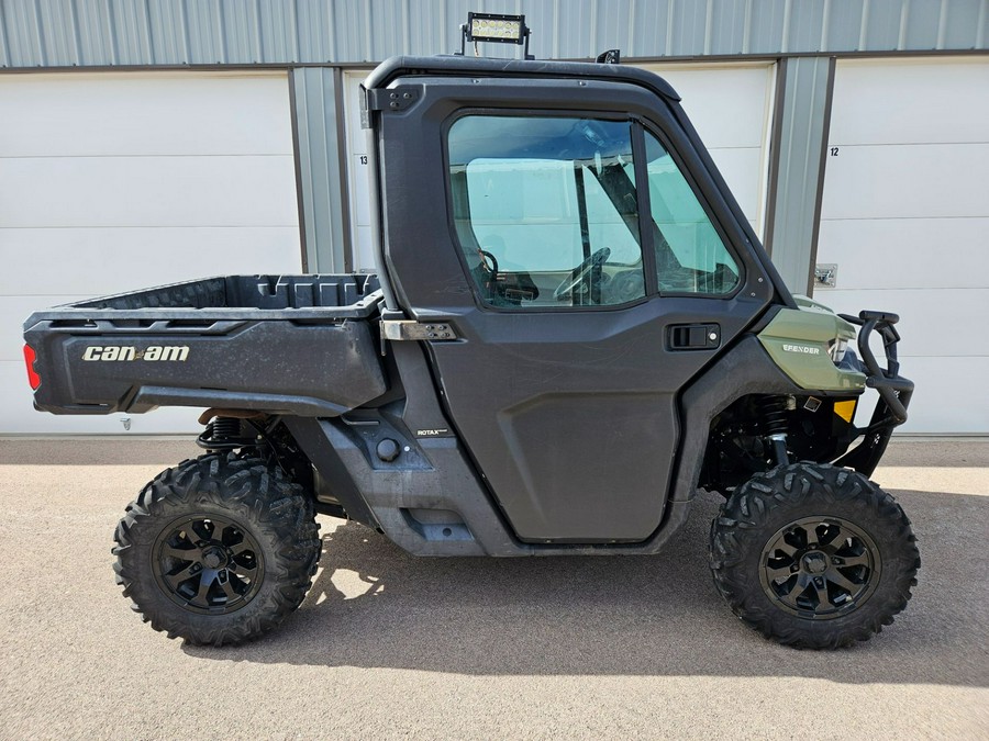 2021 Can-Am Defender DPS CAB HD8