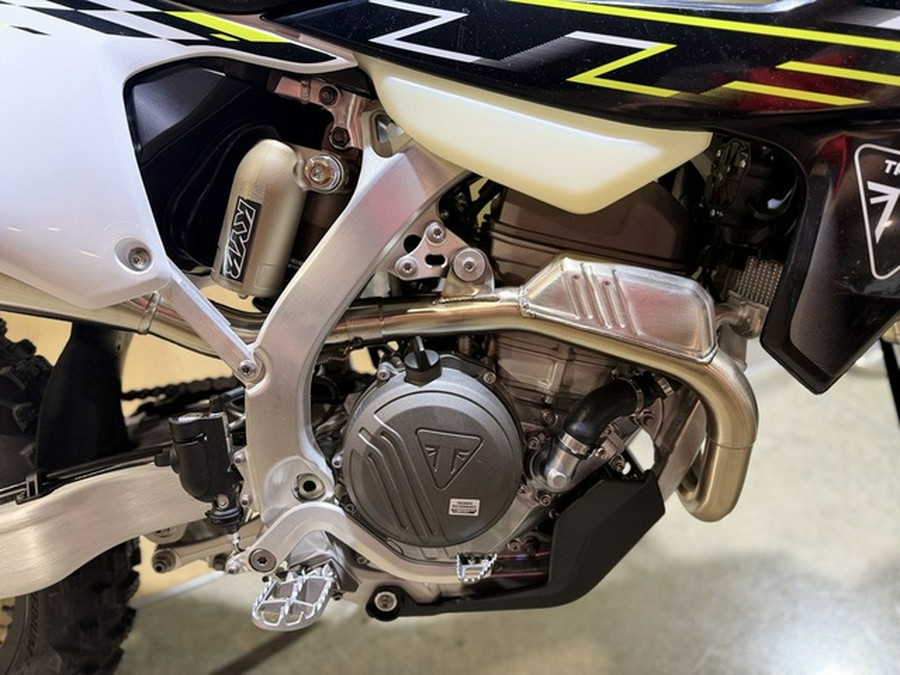 2026 Triumph TF 250-E Jet BlackPure White