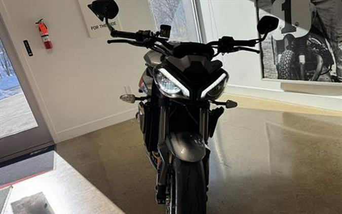 2025 Triumph Street Triple 765 RS