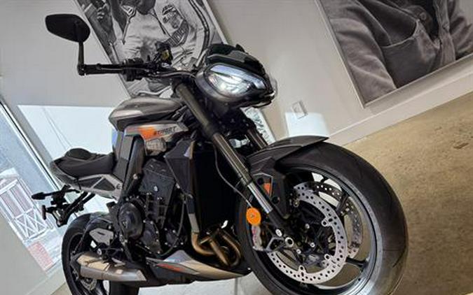 2025 Triumph Street Triple 765 RS