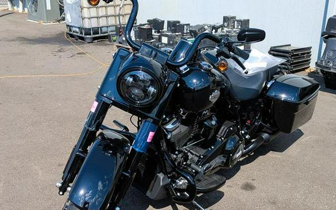 2025 Harley-Davidson® FLHRXS - Road King® Special