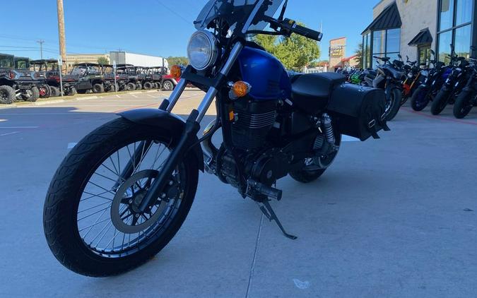 2019 Suzuki Boulevard S40