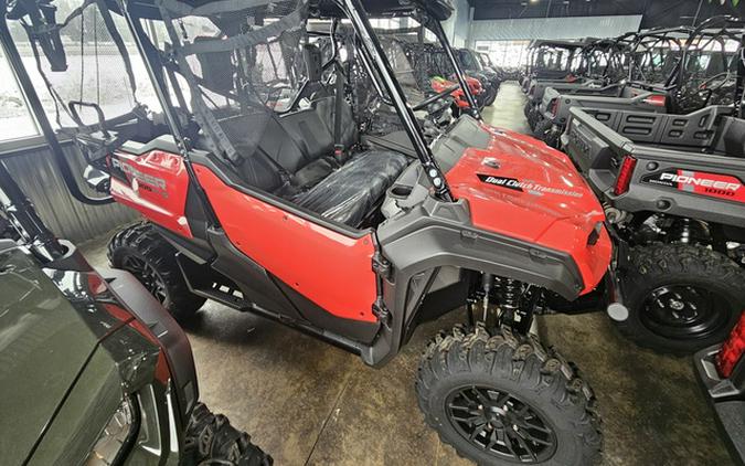 2025 Honda Pioneer 1000-5 Deluxe
