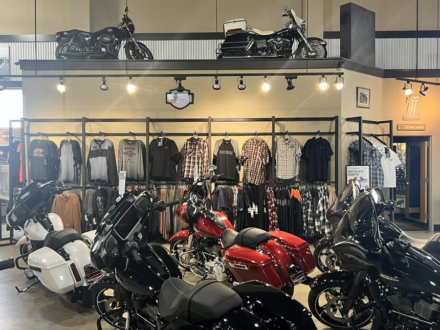 FLTRX 2025 Road Glide