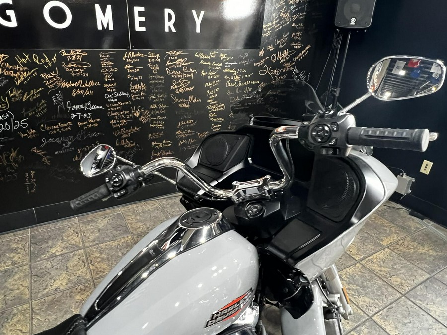 FLTRX 2025 Road Glide