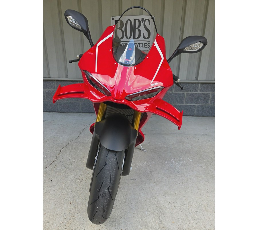 2026 DUCATI Panigale V4 R