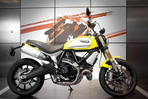 2019 Ducati Scrambler Full Throttle Review (11 Fast Facts)