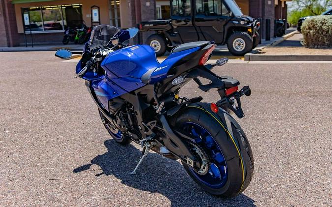 2024 Yamaha YZF-R1