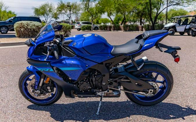 2024 Yamaha YZF-R1