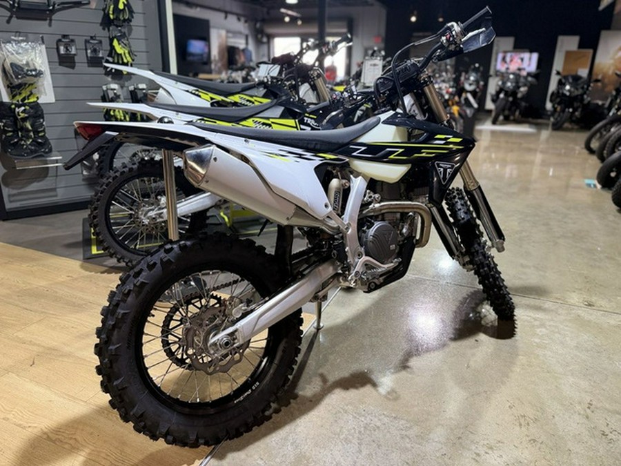 2026 Triumph TF 450-E Jet BlackPure White