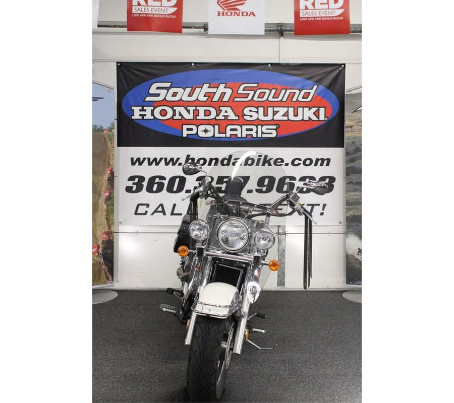 2004 Suzuki VL1500K4