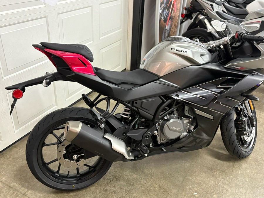 2026 CFMOTO 300SS
