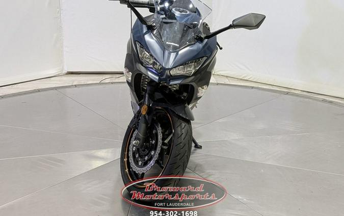2023 Kawasaki Ninja 400 ABS Pearl Blizzard White/Metallic Carbo
