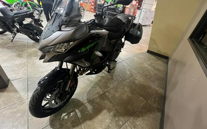 2025 Kawasaki Versys 1100 SE LT ABS