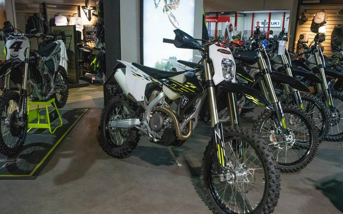 2026 Triumph TF 450-E Jet BlackPure White