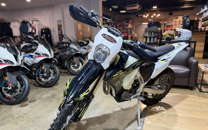 2026 Triumph TF 450-E Jet BlackPure White