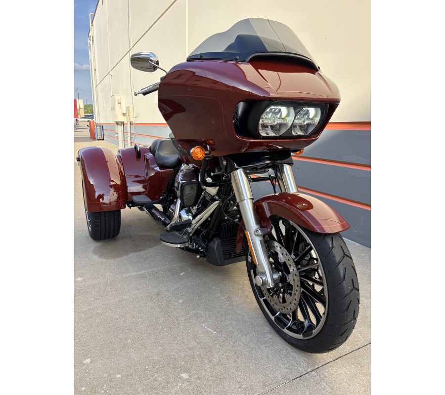 2024 Harley-Davidson® Road Glide 3 RED ROCK CO