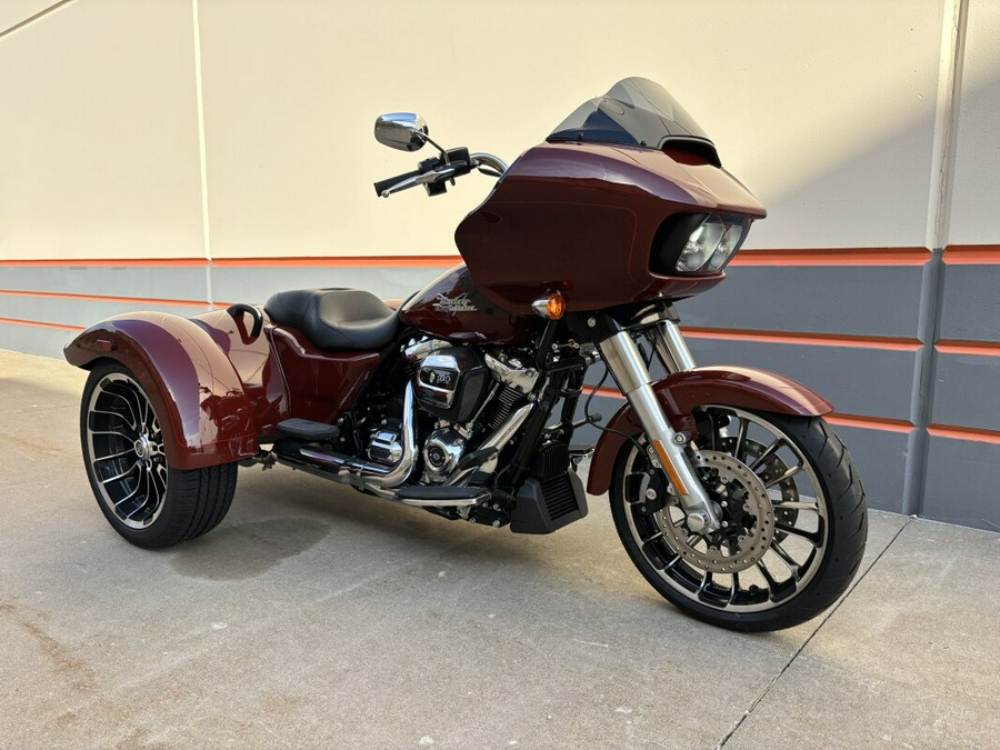 2024 Harley-Davidson® Road Glide 3 RED ROCK CO
