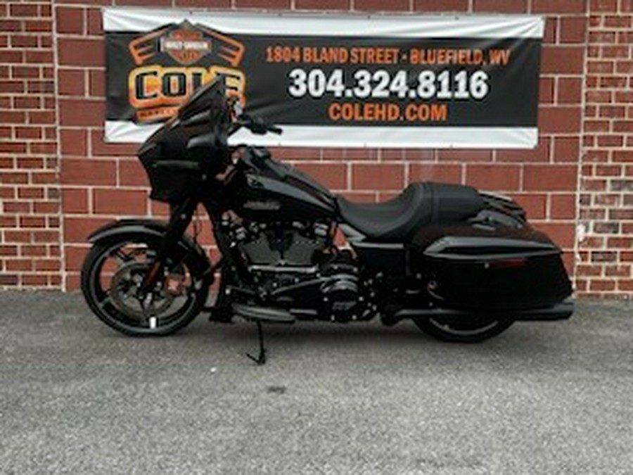 New 2025 Harley-Davidson Street Glide FLHX Motorcycle For Sale In Huntington, WV