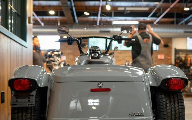 2024 Harley-Davidson® Freewheeler® Billiard Gray