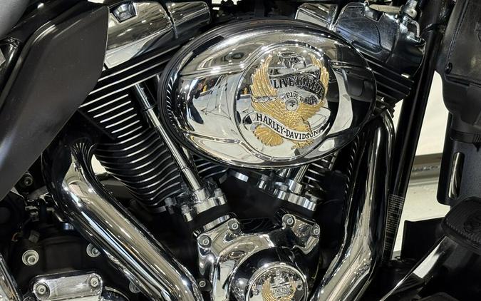 2013 Harley-Davidson® Tri Glide™ Ultra Classic® Vivid Black