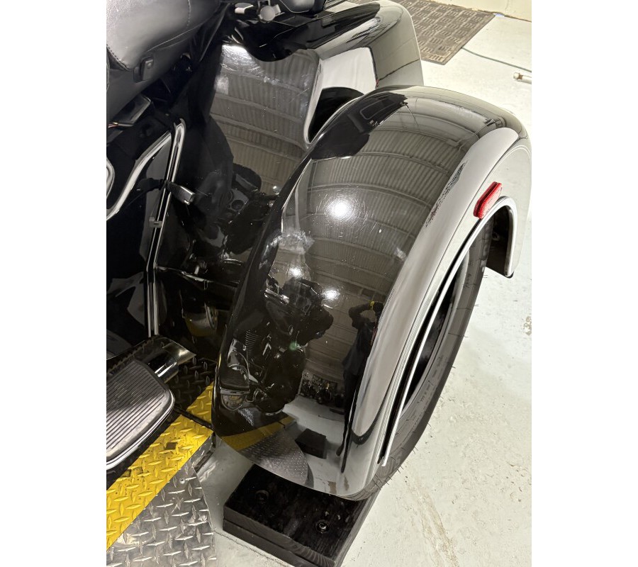 2013 Harley-Davidson® Tri Glide™ Ultra Classic® Vivid Black