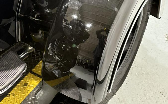 2013 Harley-Davidson® Tri Glide™ Ultra Classic® Vivid Black