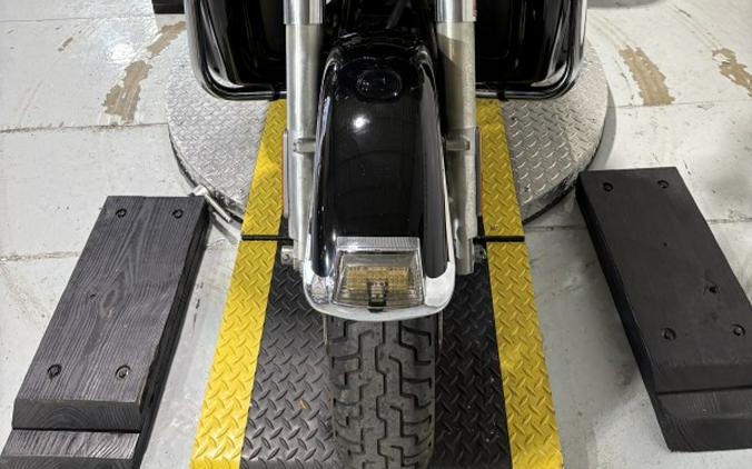 2013 Harley-Davidson® Tri Glide™ Ultra Classic® Vivid Black