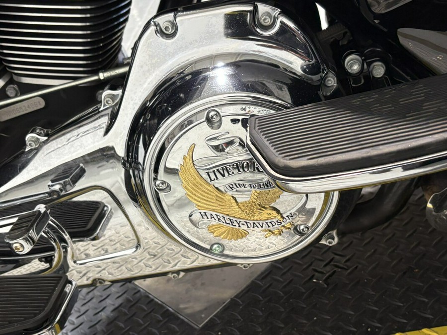 2013 Harley-Davidson® Tri Glide™ Ultra Classic® Vivid Black