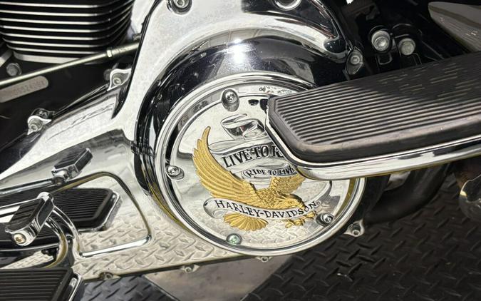 2013 Harley-Davidson® Tri Glide™ Ultra Classic® Vivid Black