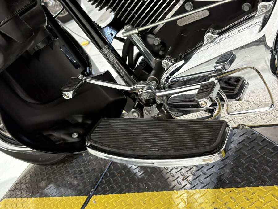 2013 Harley-Davidson® Tri Glide™ Ultra Classic® Vivid Black