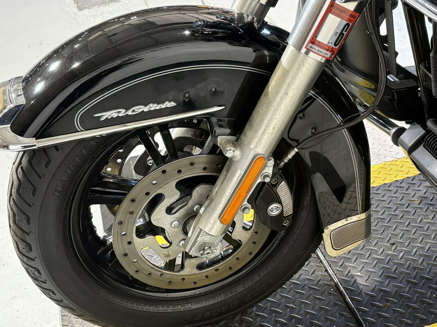 2013 Harley-Davidson® Tri Glide™ Ultra Classic® Vivid Black
