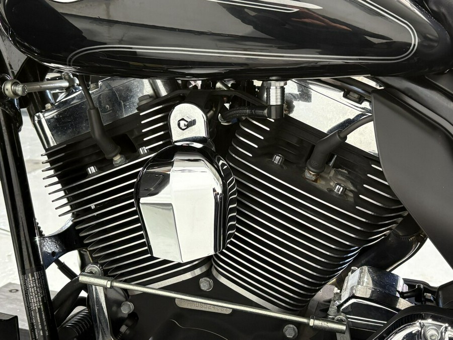 2013 Harley-Davidson® Tri Glide™ Ultra Classic® Vivid Black