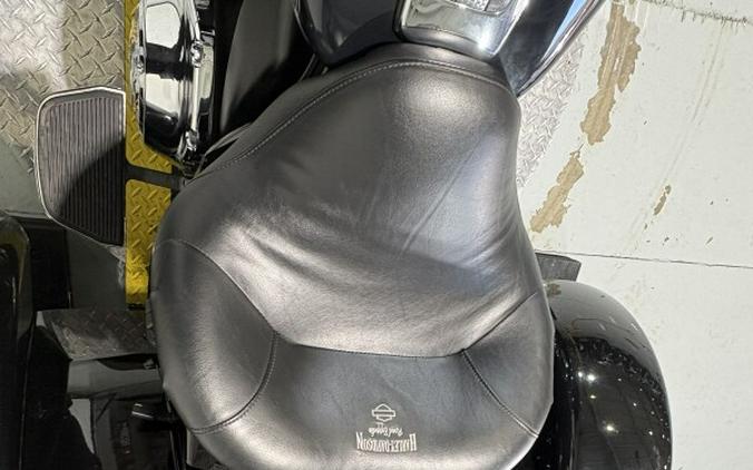2013 Harley-Davidson® Tri Glide™ Ultra Classic® Vivid Black