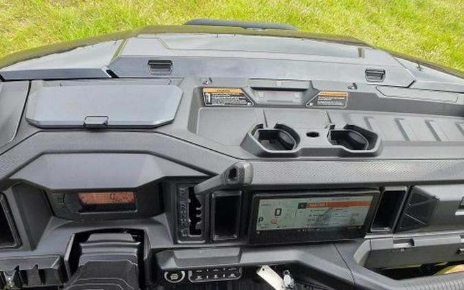 2026 Can-Am Defender MAX Lone Star HD11