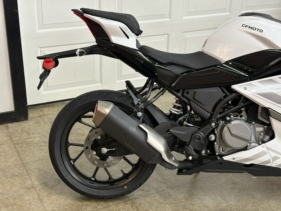 2026 CFMOTO 300SS