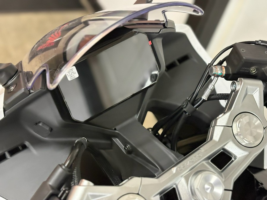 2026 CFMOTO 300SS
