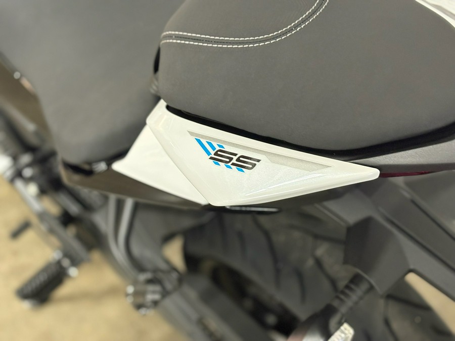 2026 CFMOTO 300SS
