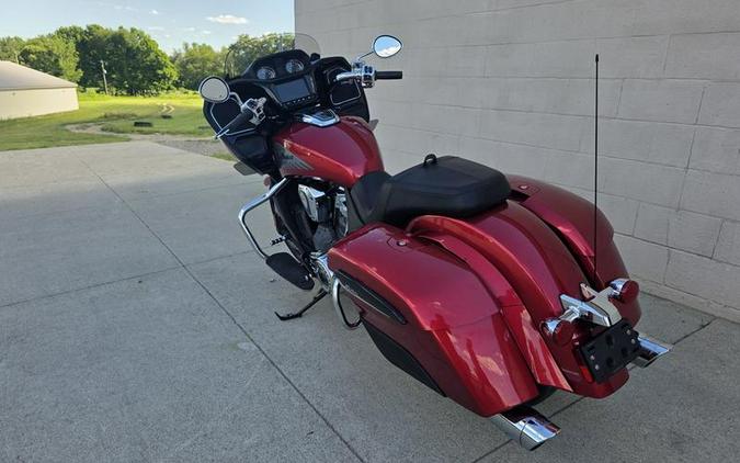 2021 Indian Motorcycle® Challenger® Limited Ruby Metallic