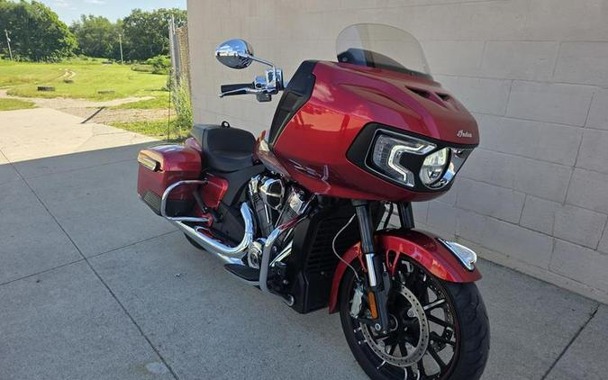 2021 Indian Motorcycle® Challenger® Limited Ruby Metallic