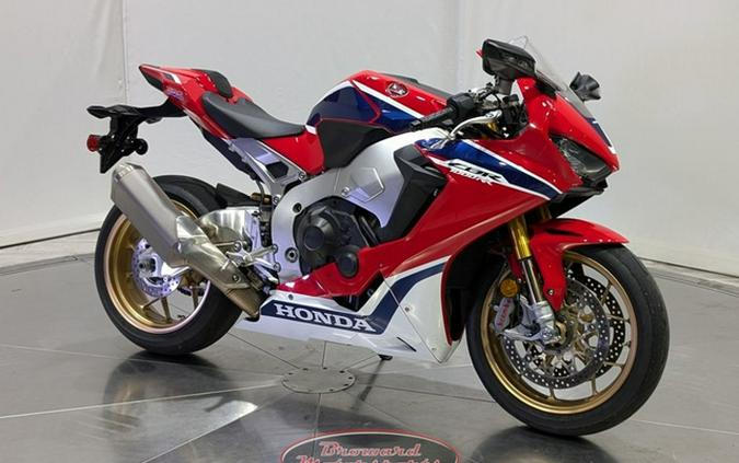 2017 Honda CBR1000RR SP