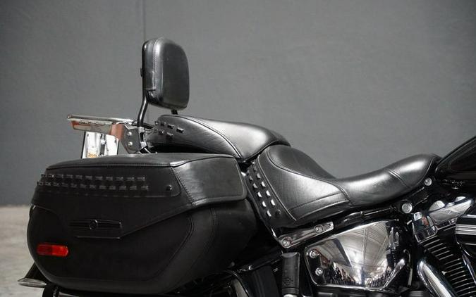 2021 Harley-Davidson® FLHC - Heritage Classic