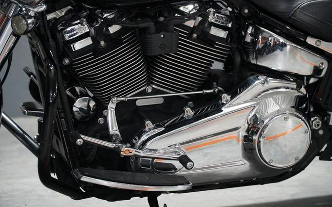 2021 Harley-Davidson® FLHC - Heritage Classic