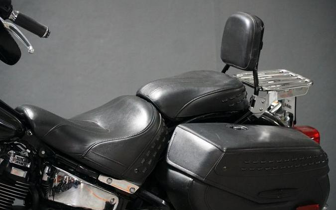 2021 Harley-Davidson® FLHC - Heritage Classic
