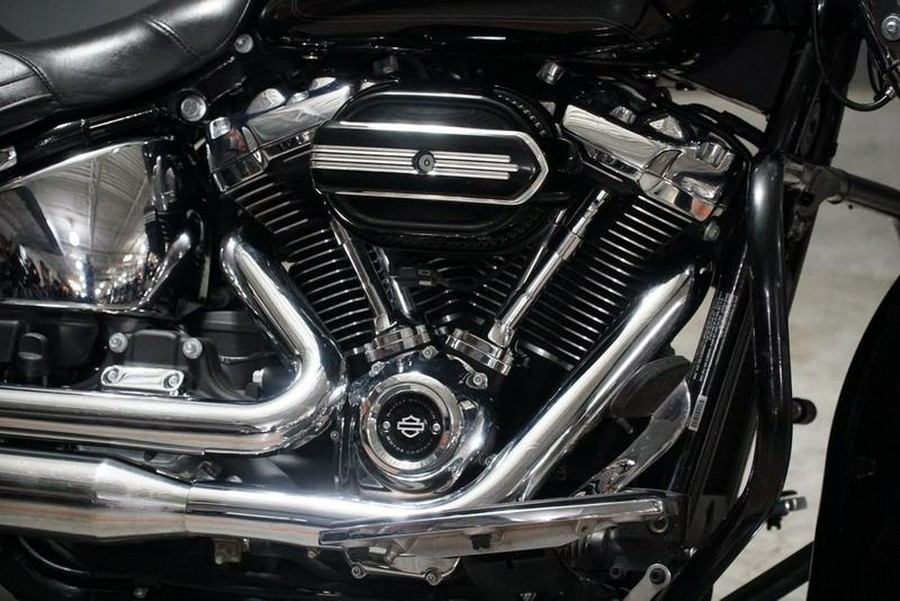 2021 Harley-Davidson® FLHC - Heritage Classic