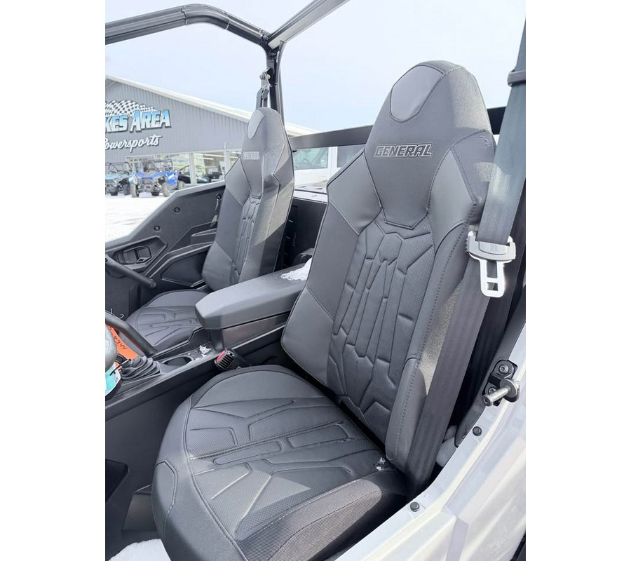 2026 Polaris GENERAL® 1000 Sport