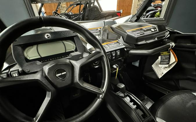2025 Can-Am Commander XT 700