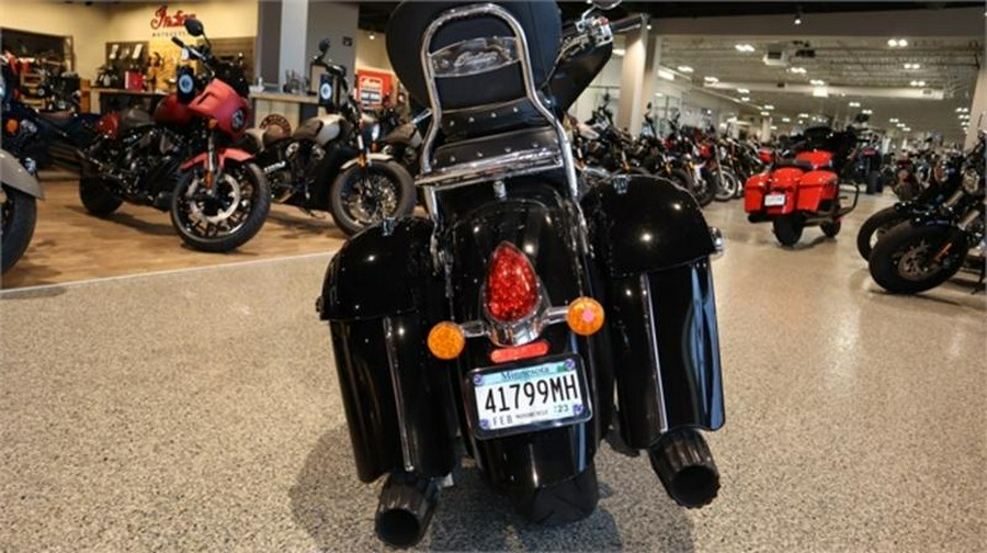 2014 Indian Motorcycle® Chieftain™ Thunder Black